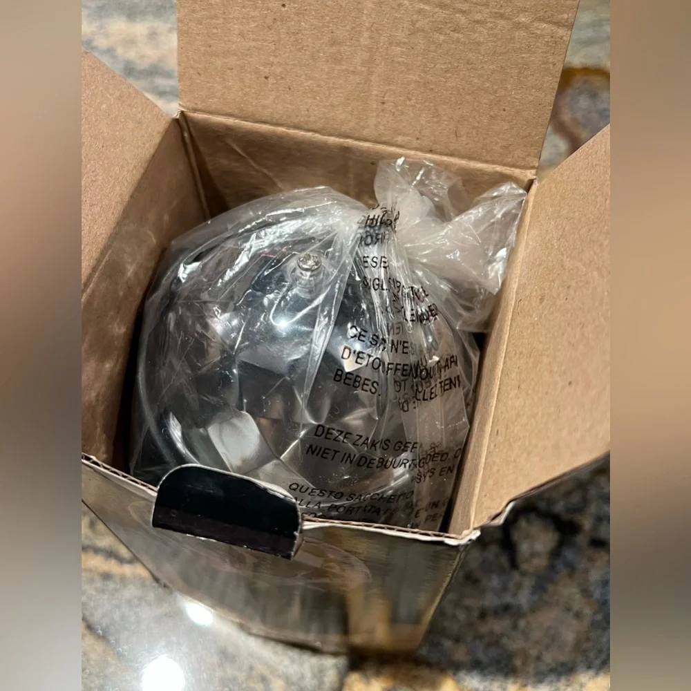 PRISM LIGHT - battery operated NIB